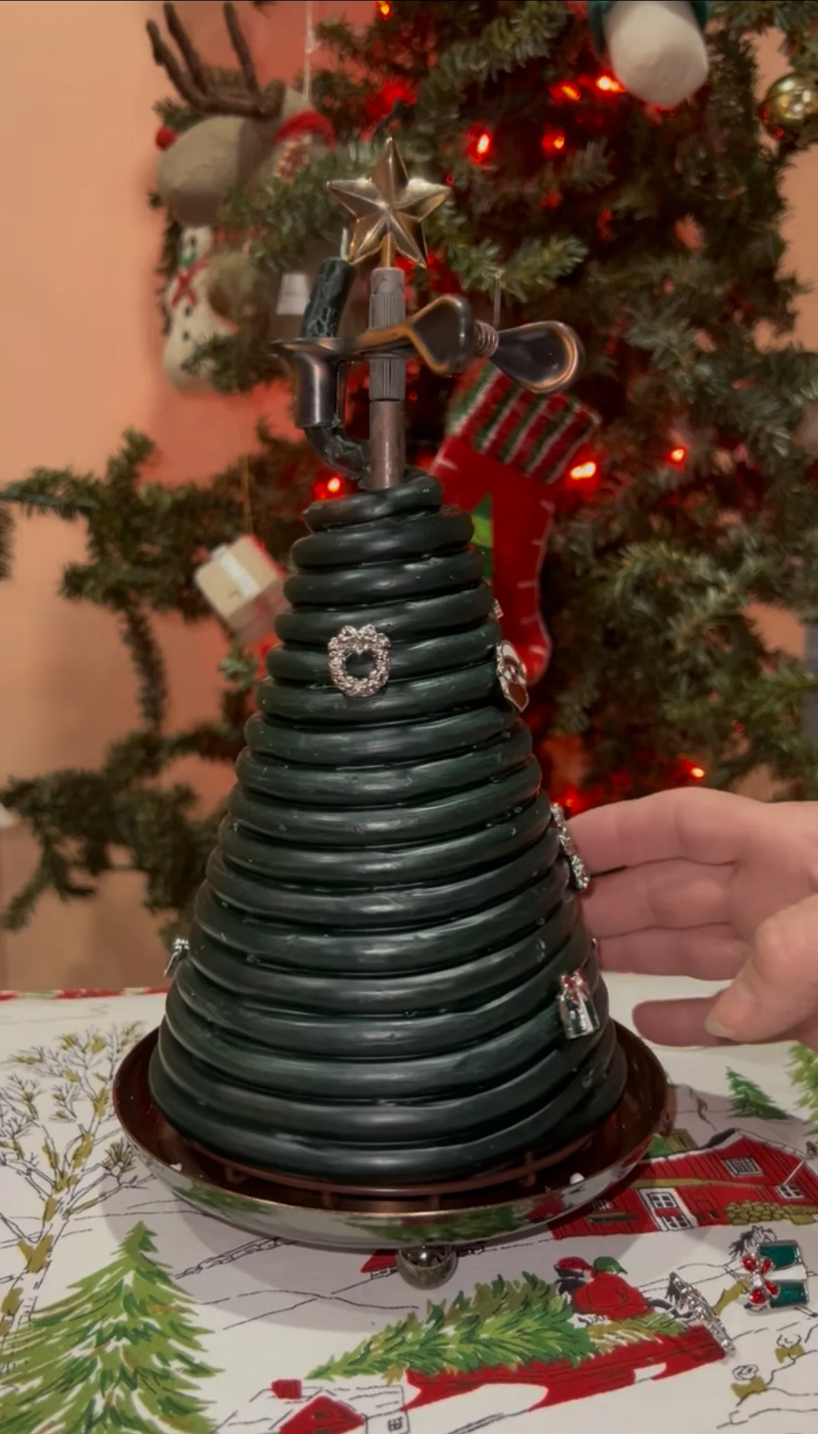 Christmas Tree 80-Hour Candle - Image 3