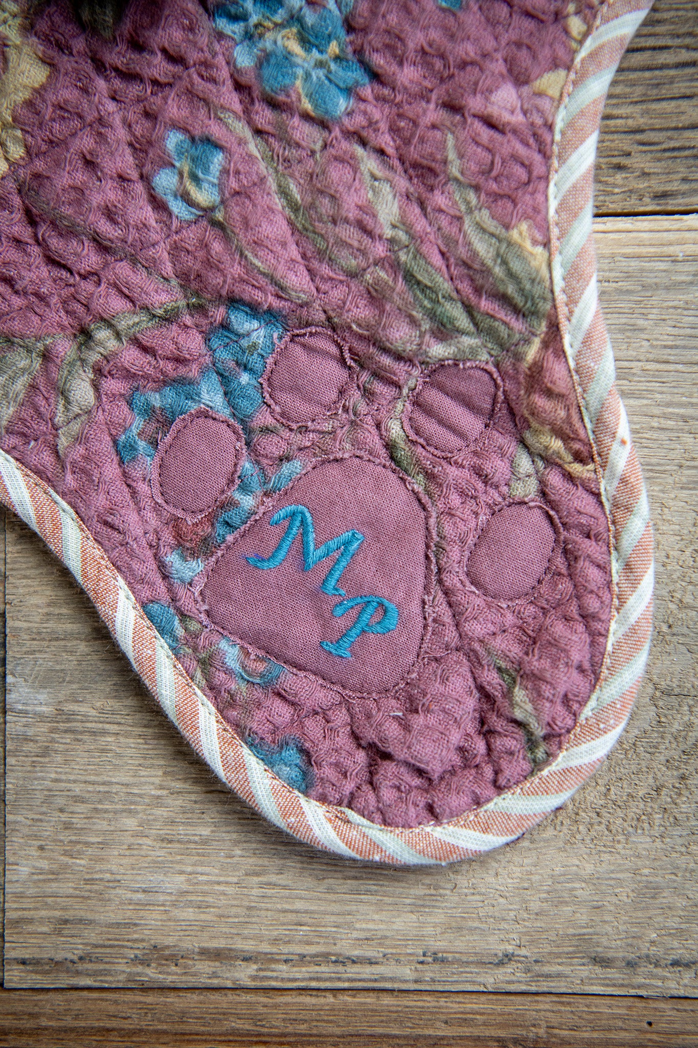 Chicago's Dog Mat and Toy Bone Set in Cottagecore Patchwork - Image 9