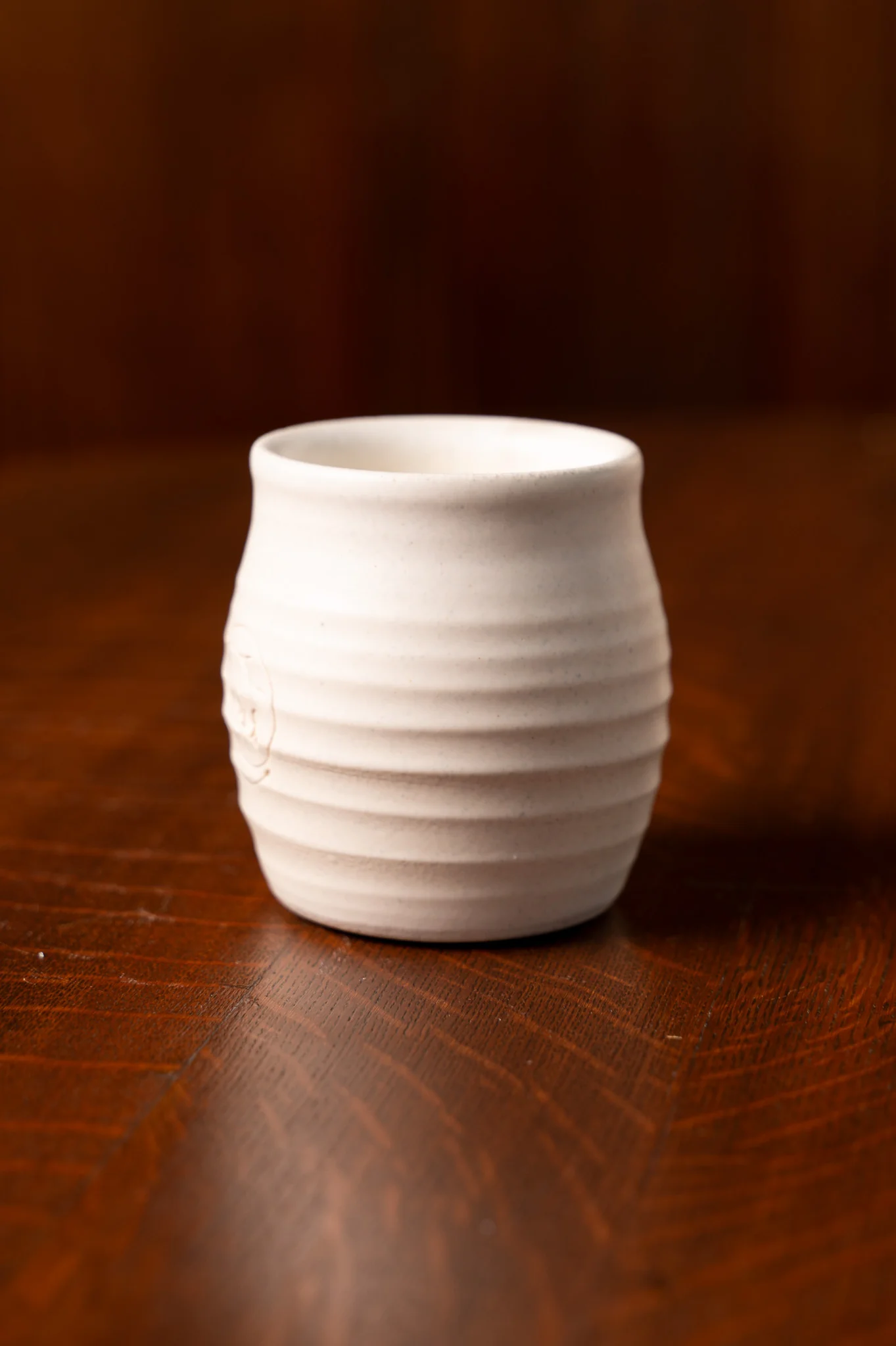 MP Stamped Candle Crock in Prairie Linen - Cashmere Plum Scent - Image 3