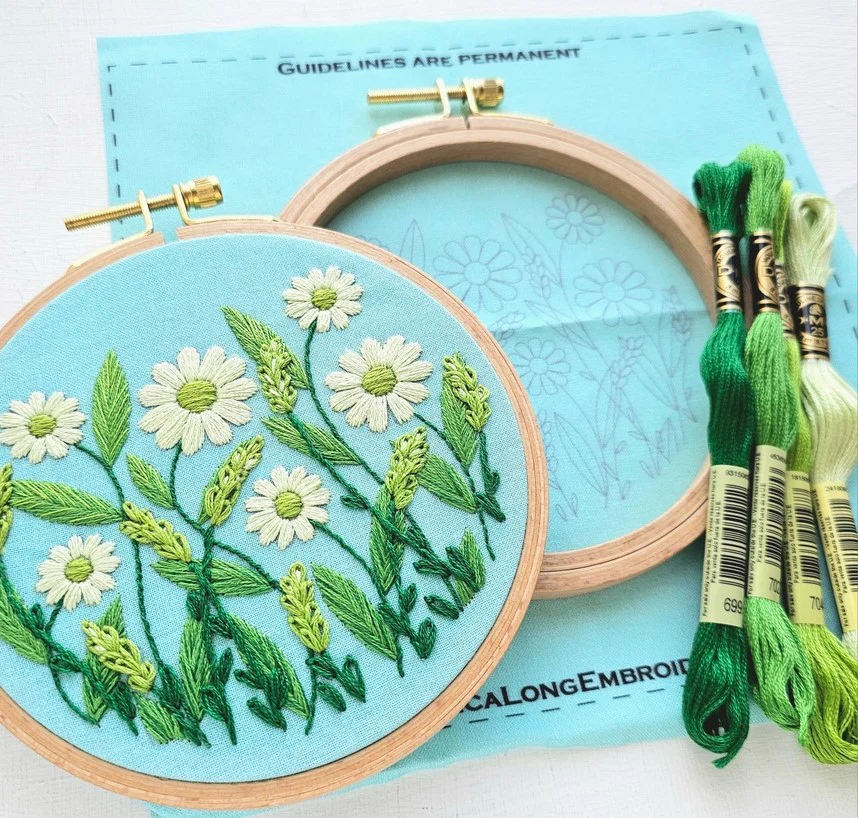 Daisy Field Beginner's Hand Embroidery Kit - Image 4