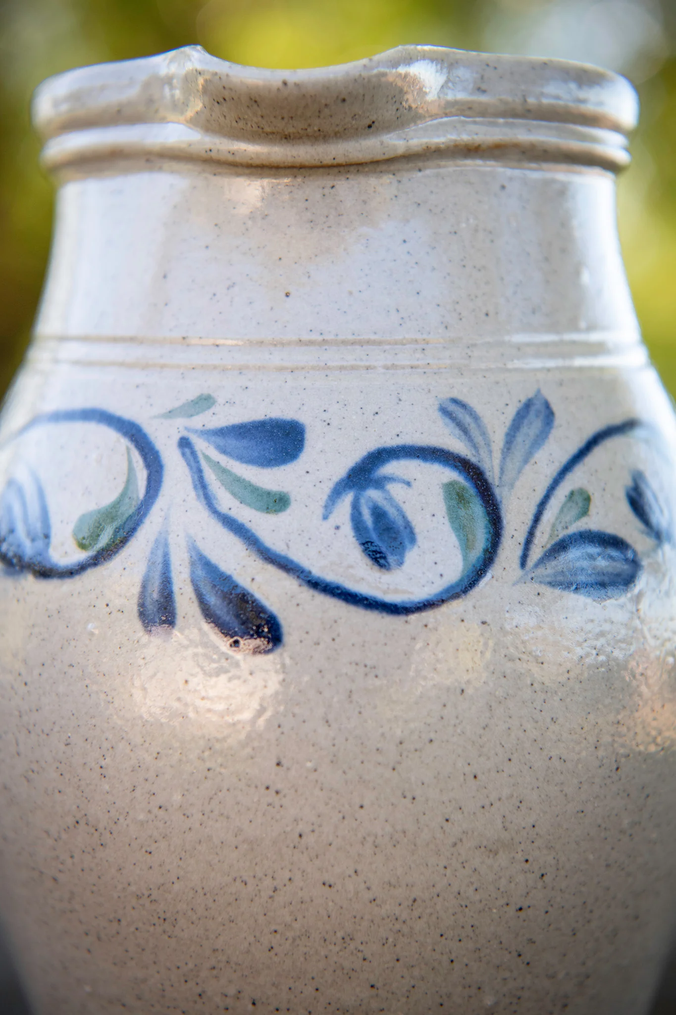 Prairie Floral Signature Carafe - Image 3