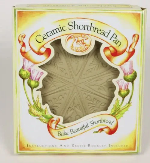 Emerson Pottery Shortbread Pan in Hearts and Flowers - Image 6