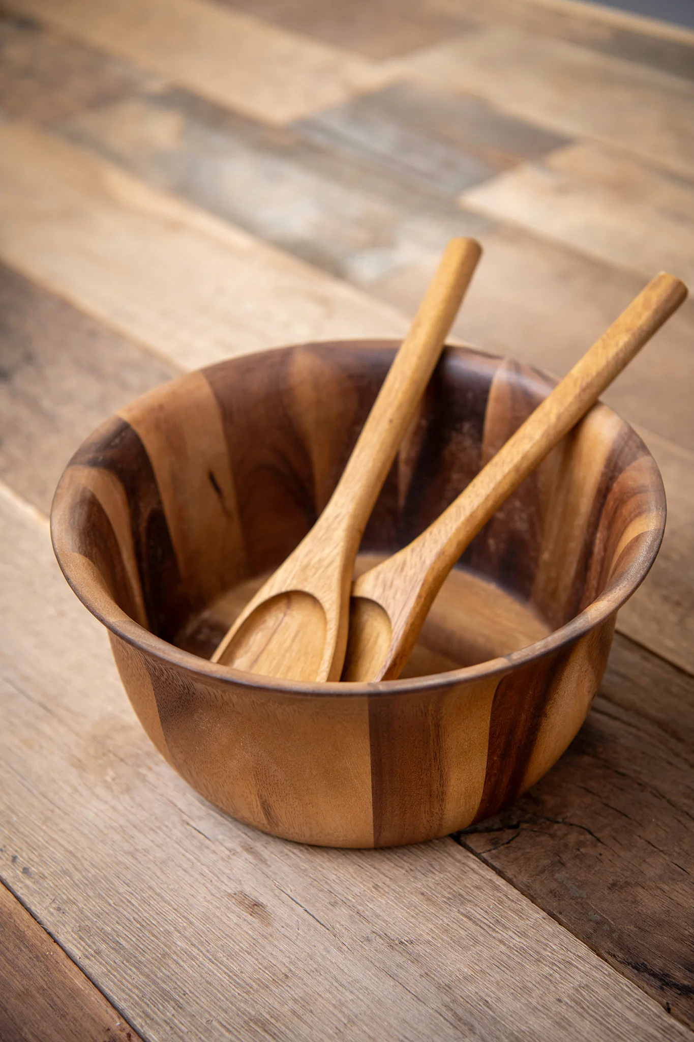 Fluted Wooden Salad Bowl Serving Set, 7-piece - Image 5