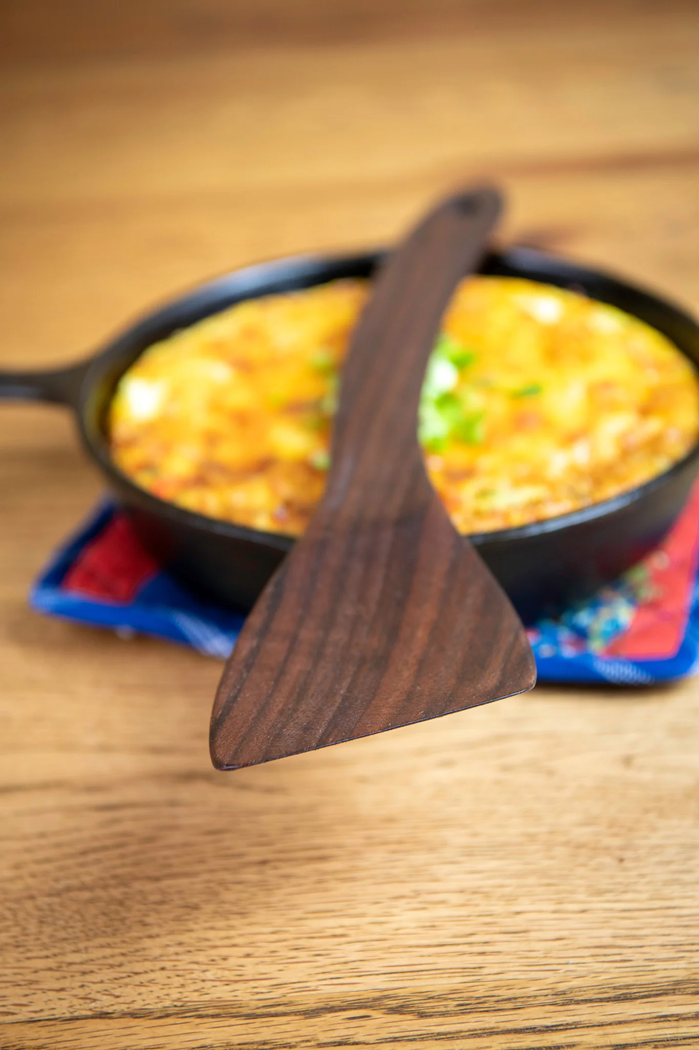 Large "Northpaw" Spatula in Walnut - Image 5