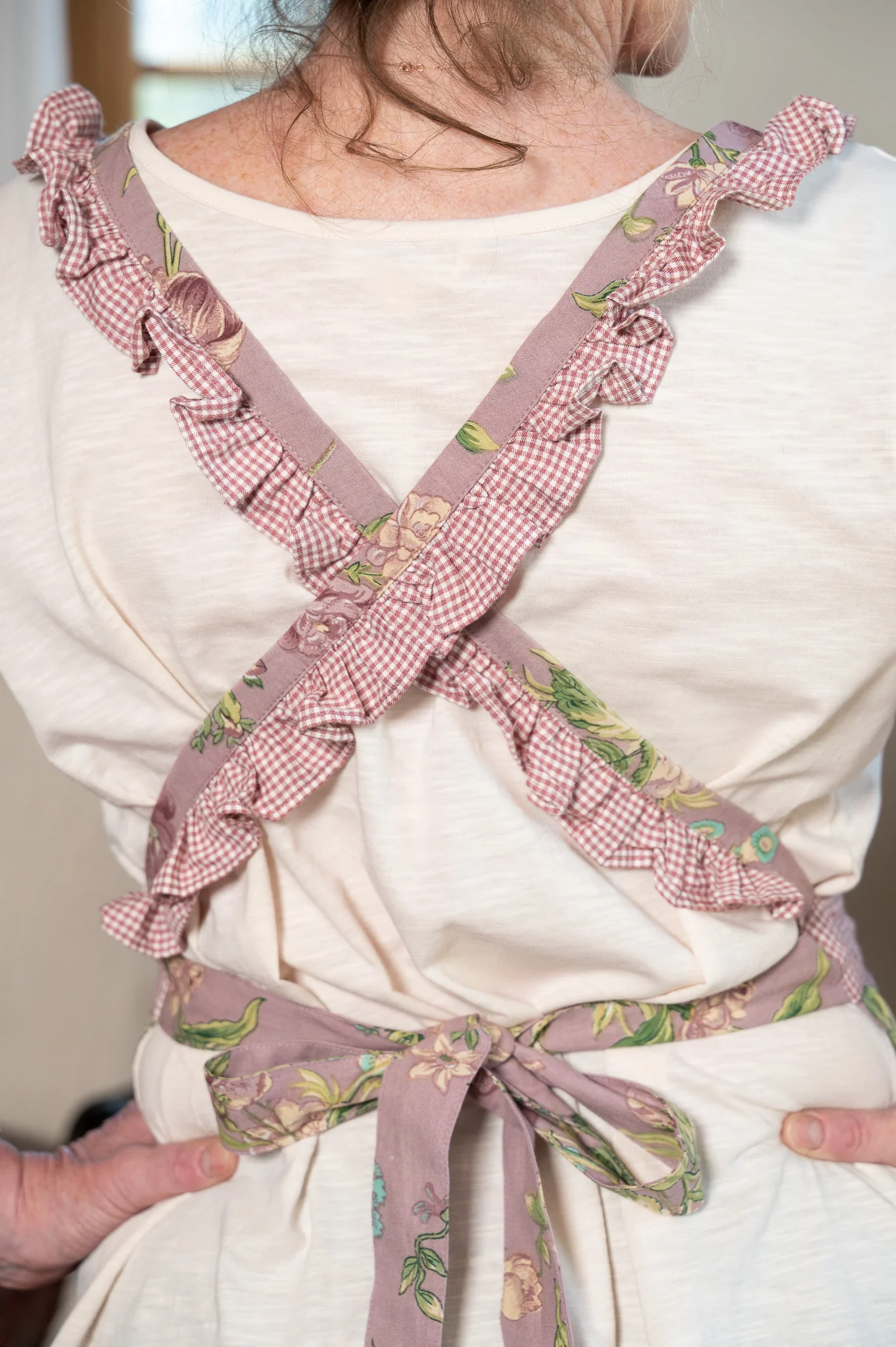 Miline Ruffle Prairie Apron - Image 5