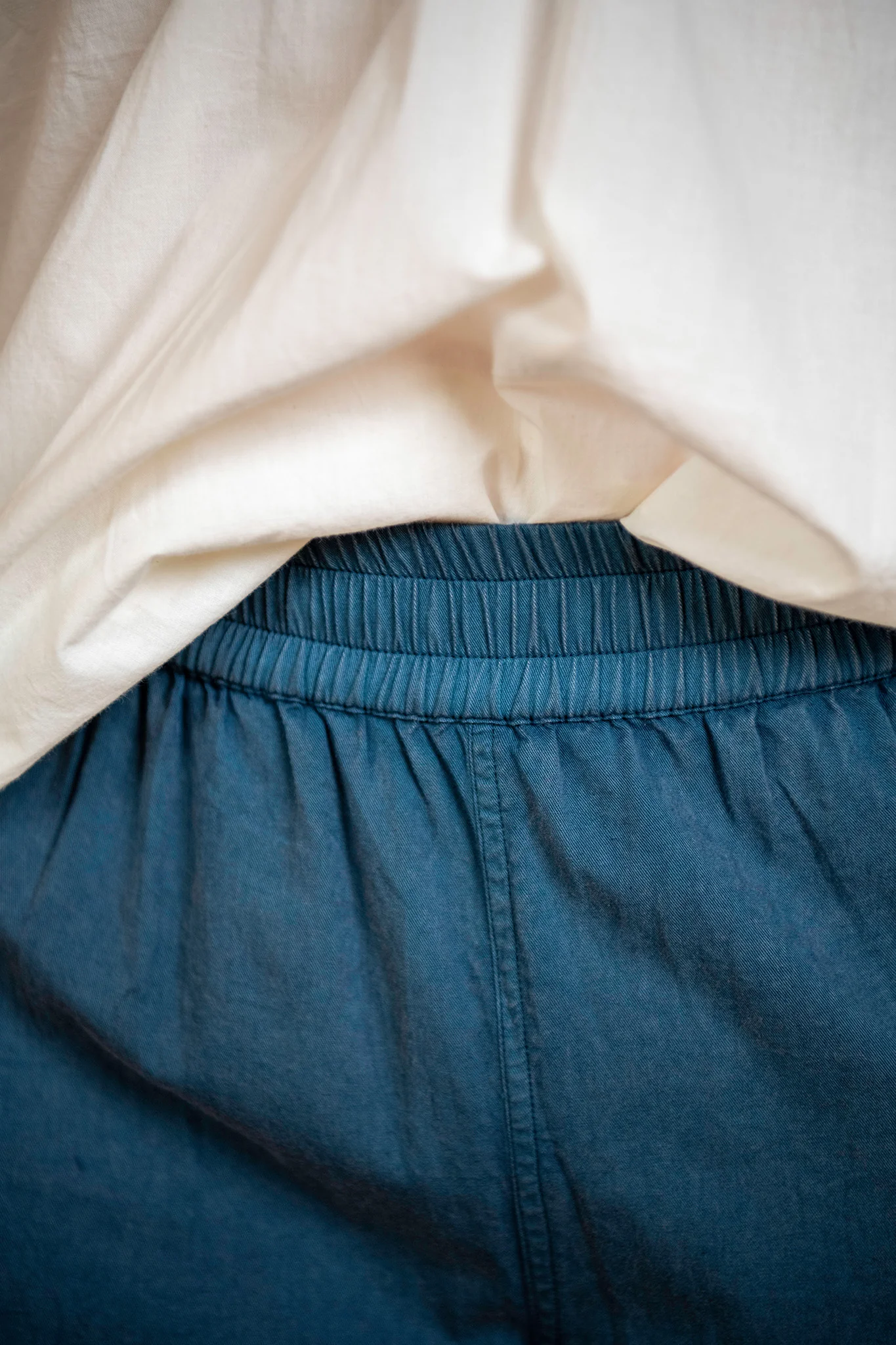 Oleson Embroidered Jogger in Navy - Image 5