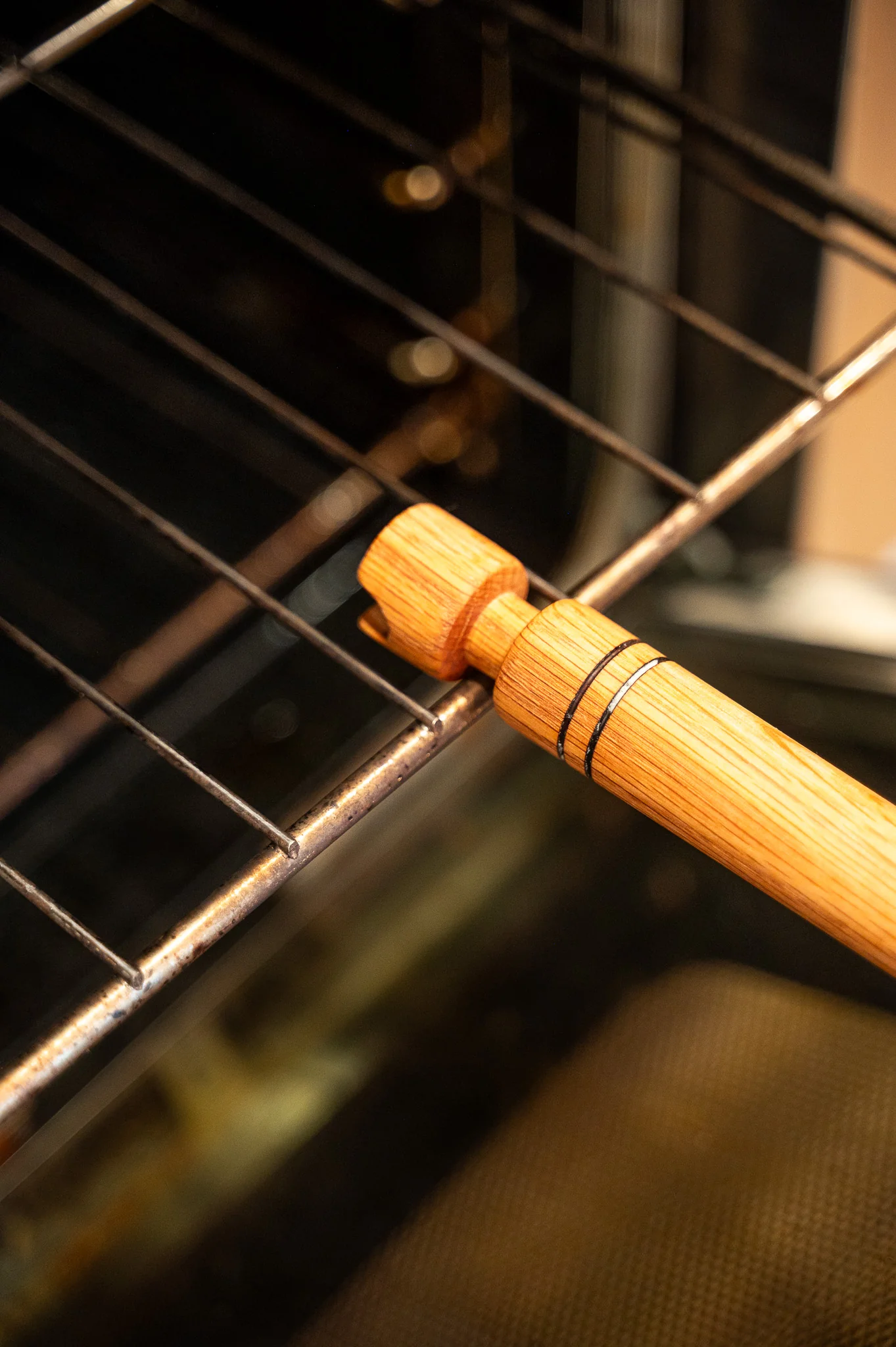 Oven Rack Push/Pull Wooden Tool - Image 5