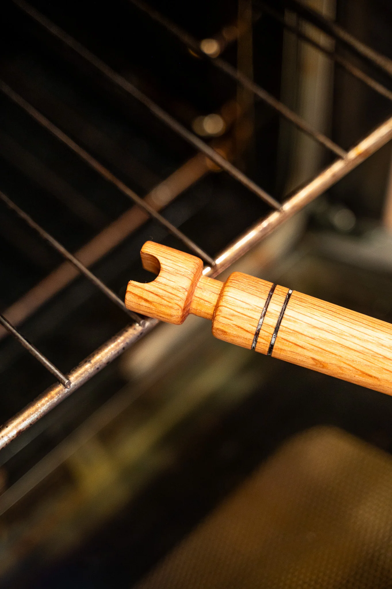 Oven Rack Push/Pull Wooden Tool - Image 6