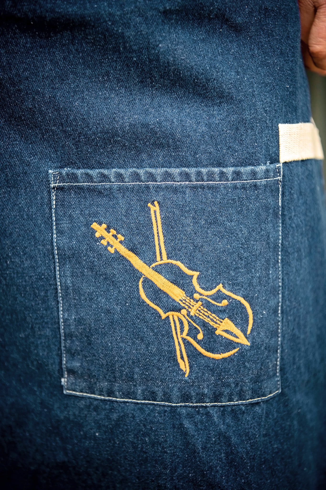 Limited-Edition Pa's Heavyweight Denim Apron - Image 4