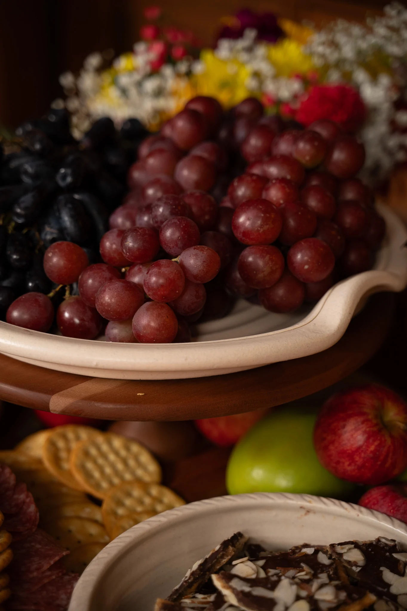 Prairie Linen Ceramic Handled Serving Platter - Image 3