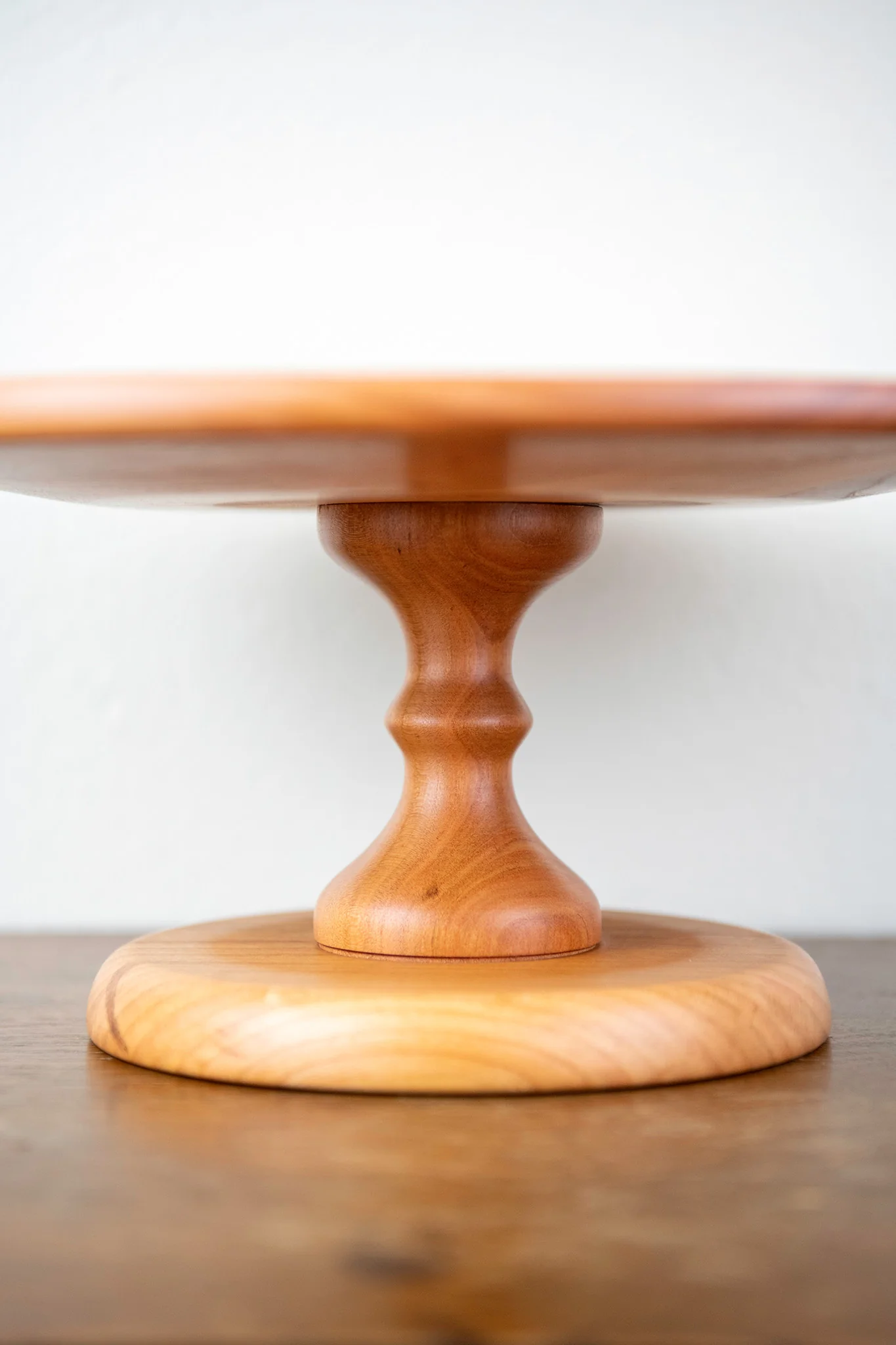 Showstopper Cake Stand in Cherry - Image 4