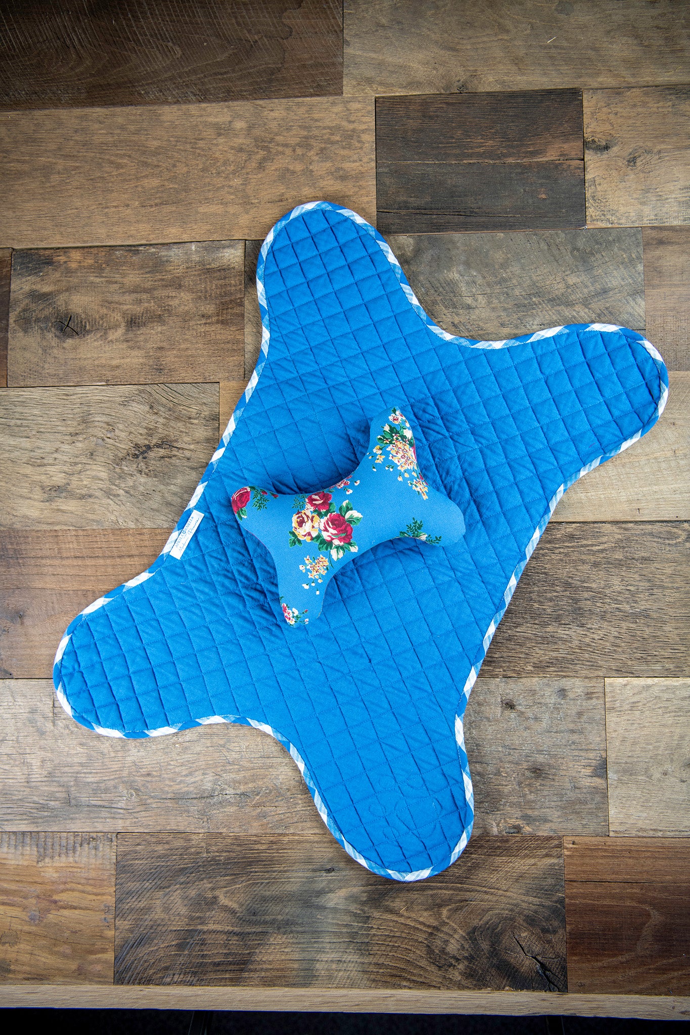 Sundance's Dog Mat and Bone - Image 3