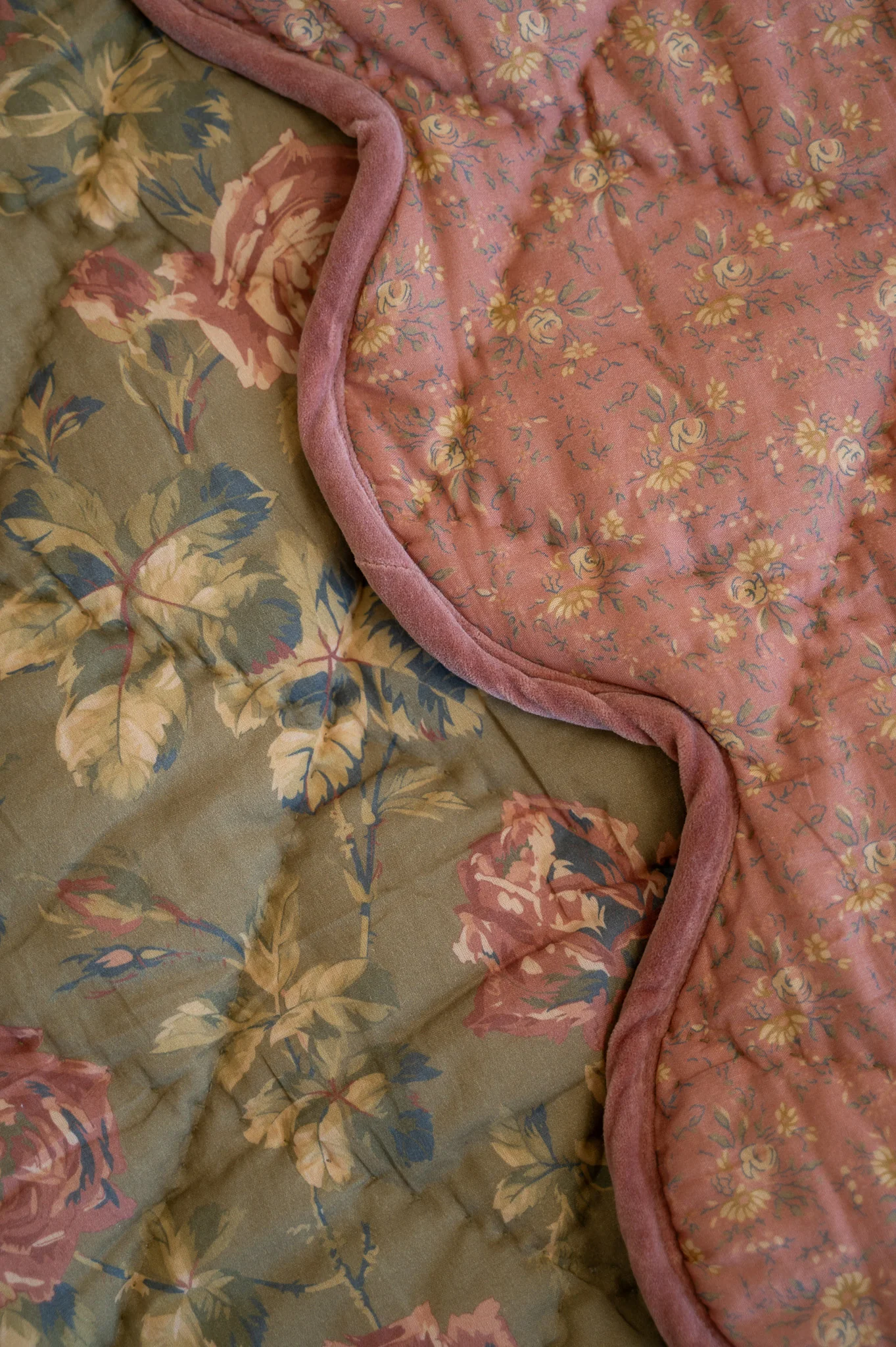 Vintage Rose Throw - Image 5